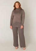 Base level curvy Trui 7000066 9043 dark taupe
